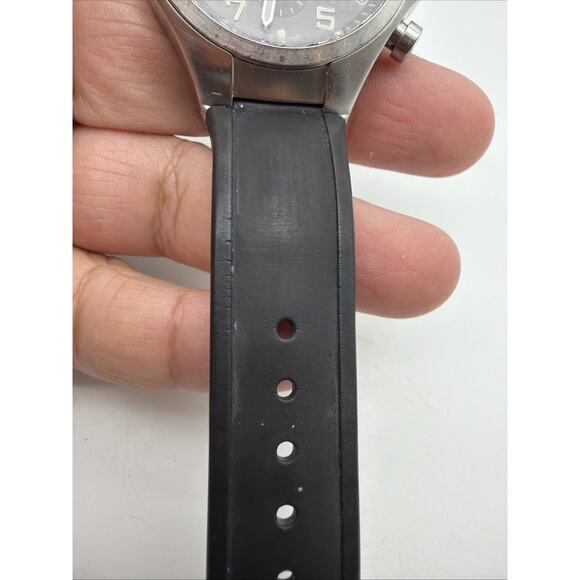 Victorinox Swiss Army Chronograph Men’s Watch 24722 Vintage And Rare New Battery main image 5